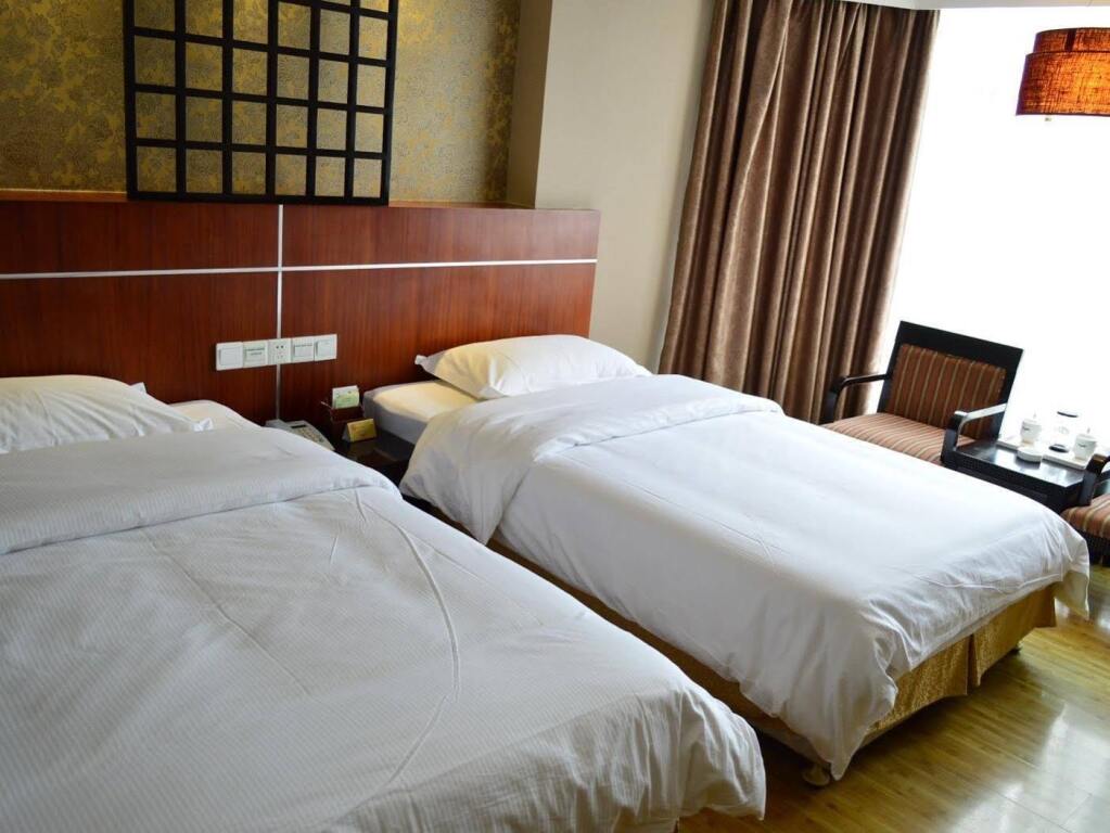 Шаогуань: Yutian Hotel