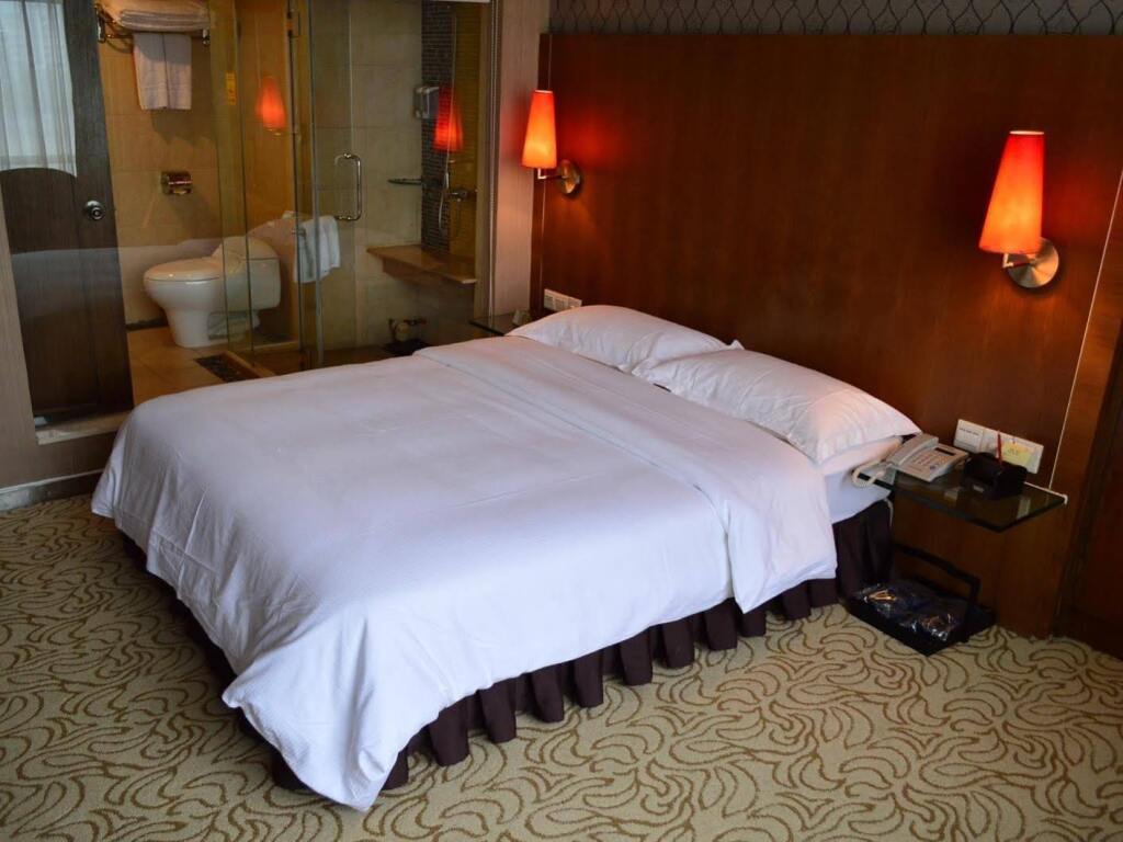 Шаогуань: Yutian Hotel