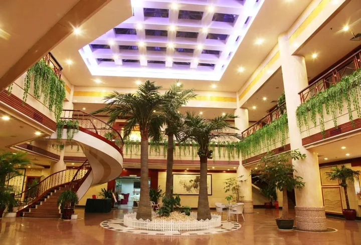 Бэйхай: Luhai Grand Hotel - Beihai