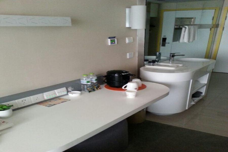 Урумчи: Zhotels