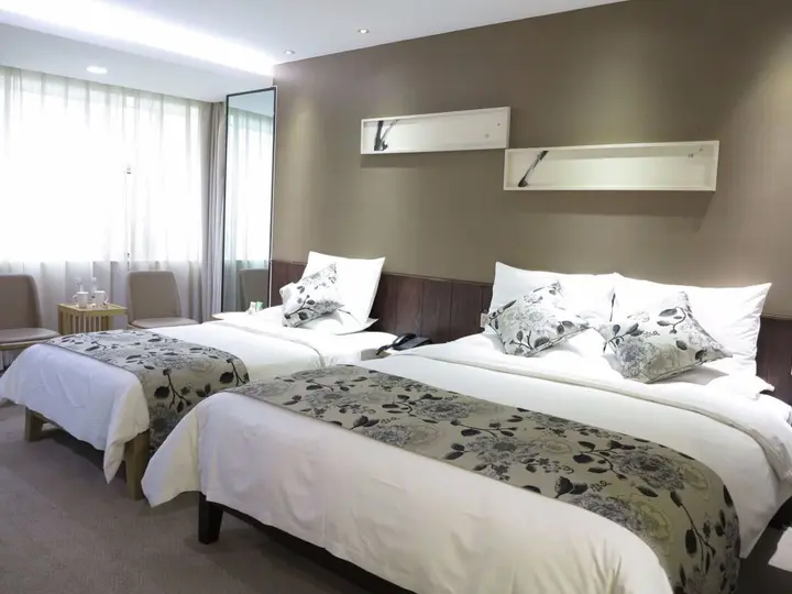Лоян: Luoyang Dawei Jiuchao Hotel Xigong