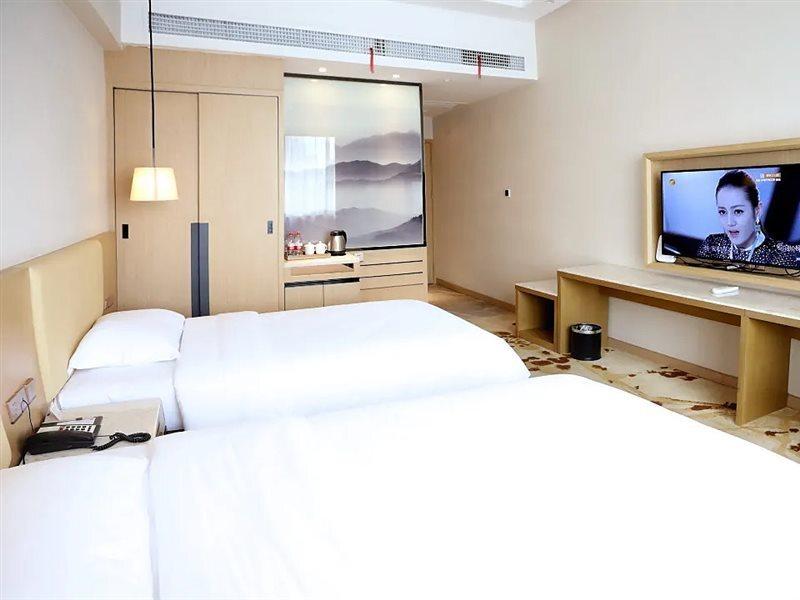 Наньнин: Yin He Hotel