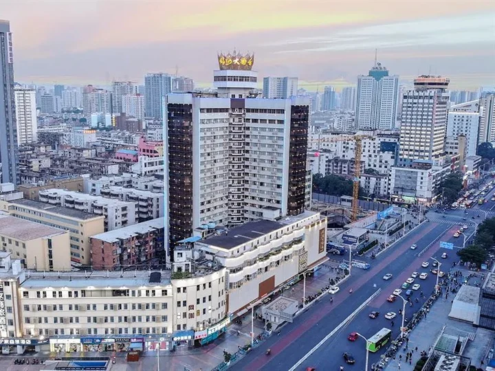 Наньнин: Yin He Hotel