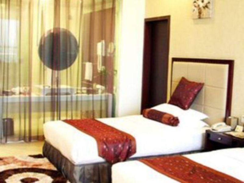 Синьсян: Xinxiang International Hotel