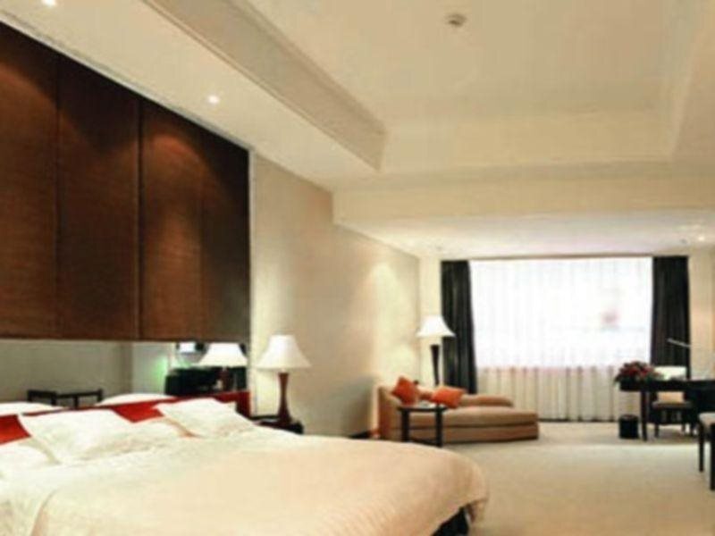 Синьсян: Xinxiang International Hotel