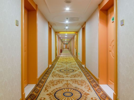 Джиангме: Kaiping Wilson Hotel