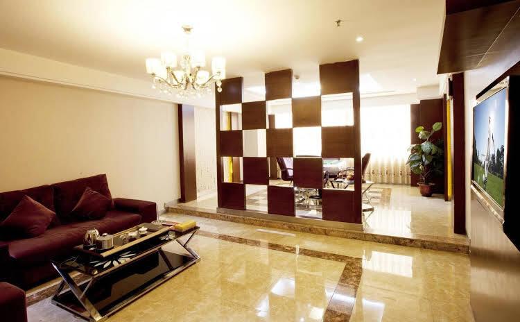 Джиангме: Shuanglong Plaza Hotel