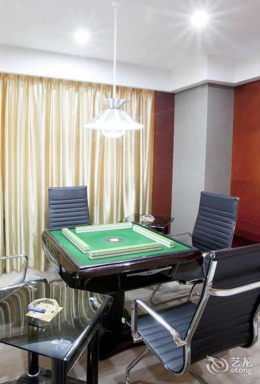 Джиангме: Shuanglong Plaza Hotel
