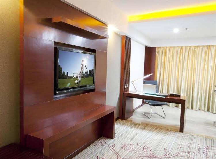 Джиангме: Shuanglong Plaza Hotel