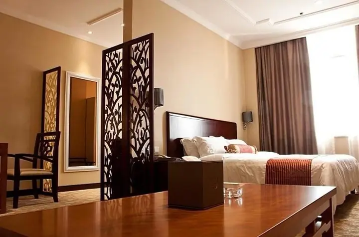 Джиангме: Overseas Capital Hotel (Jiangmen Diwang Square)
