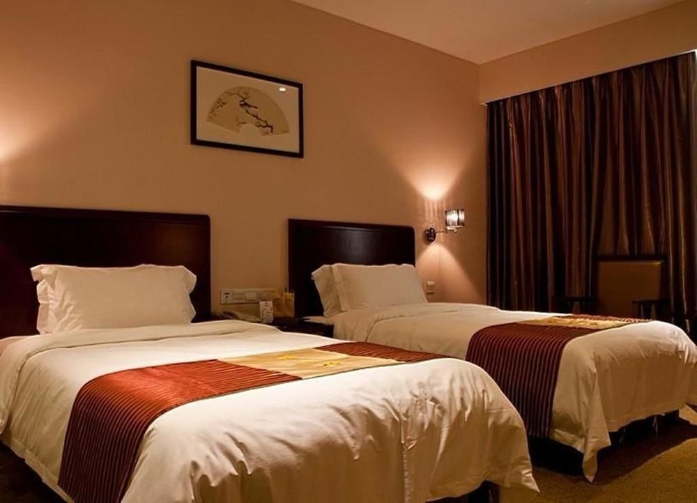 Джиангме: Overseas Capital Hotel (Jiangmen Diwang Square)