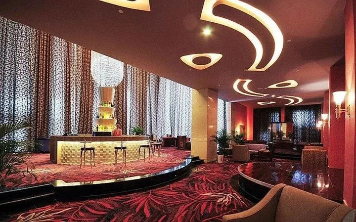 Шиянь: WuDang Argyle Grand International Hotel