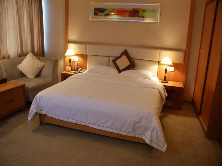 Наньнин: Nanning Road Bridge Ruifeng Hotel