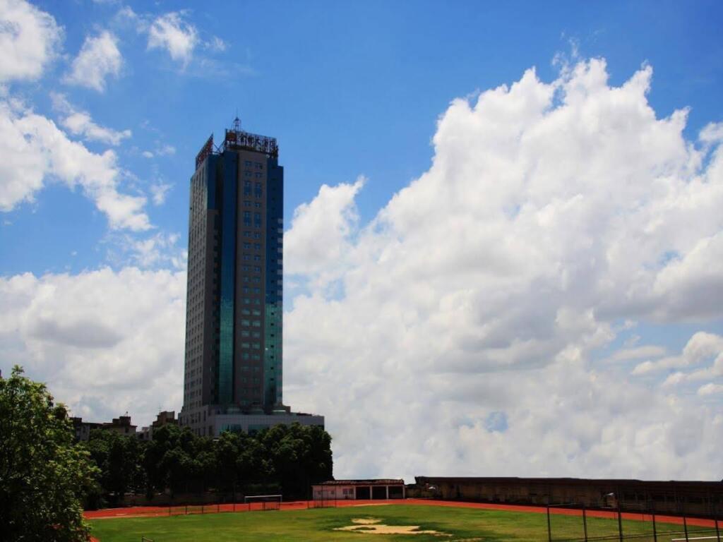 Наньнин: Nanning Road Bridge Ruifeng Hotel