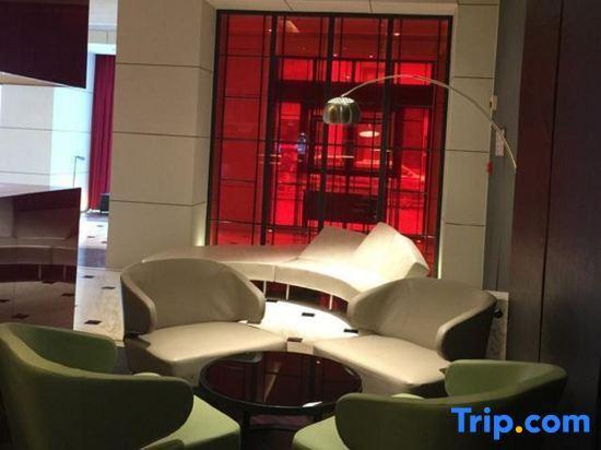 Шэньян: Metropolo Jinjiang Shenyang