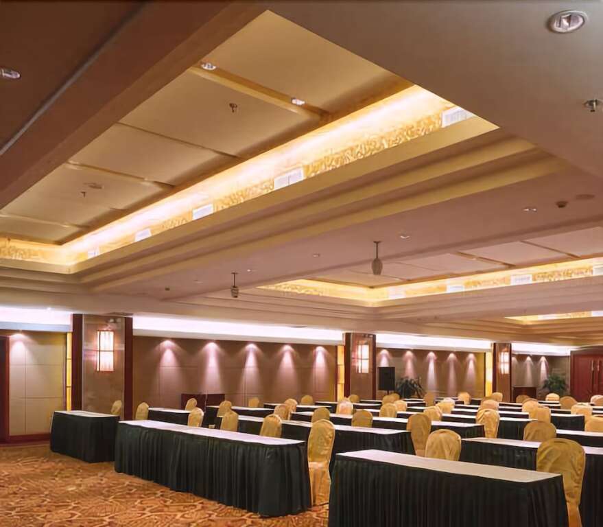 Уси: Ramada Wuxi