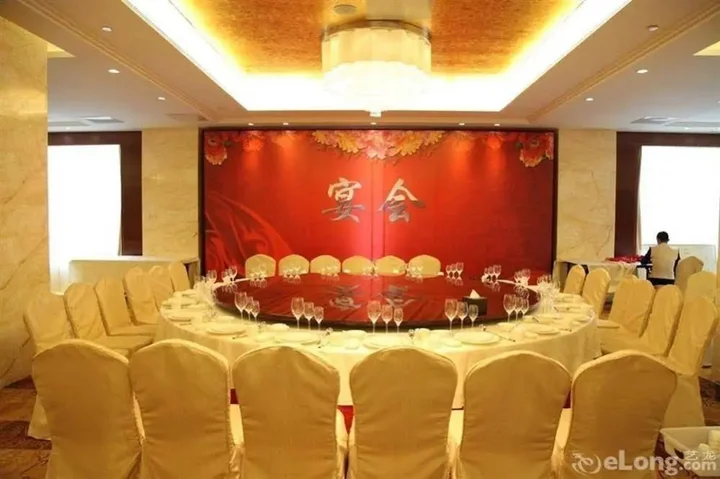 Шэньян: Shenyang Zhengxin Exhibition Service Center