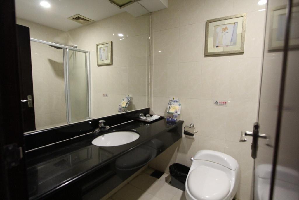 Чжаоцин: Zhaoqing Lihu Hotel