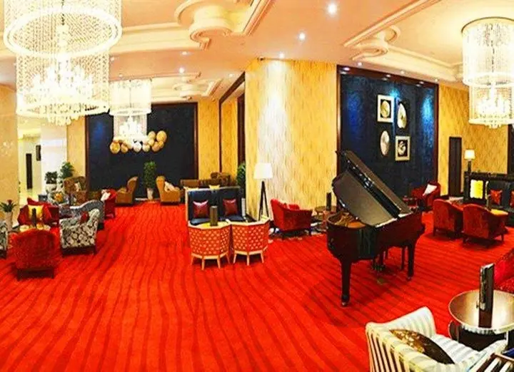 Синьян: Zhongle Baihua Hotel