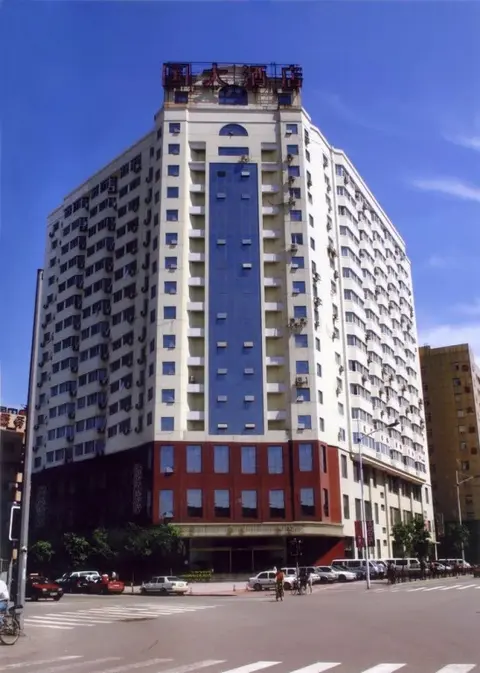Шэньян: 沈阳国大酒店