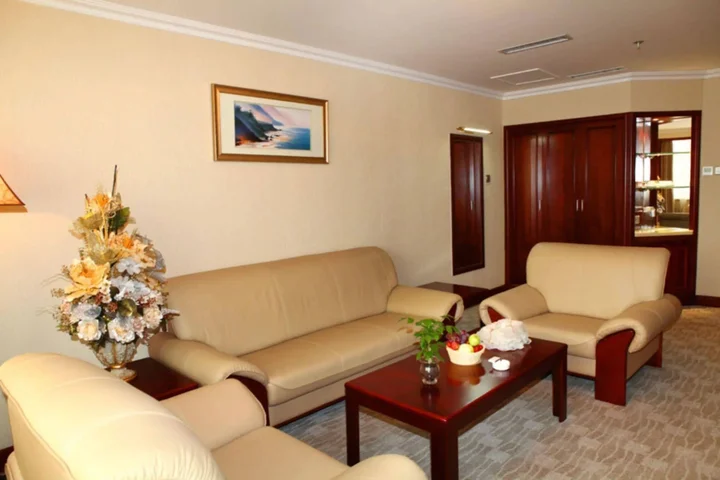 Чэндэ: Shenghua Hotel - Chengde