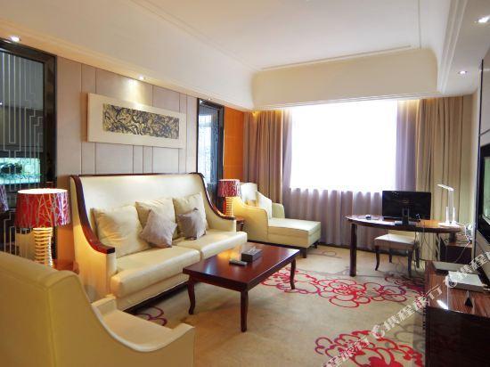 Наньнин: Song Yuan Jin Hotel