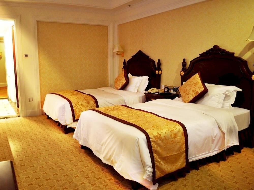 Наньнин: Golden Plaza International Hotel