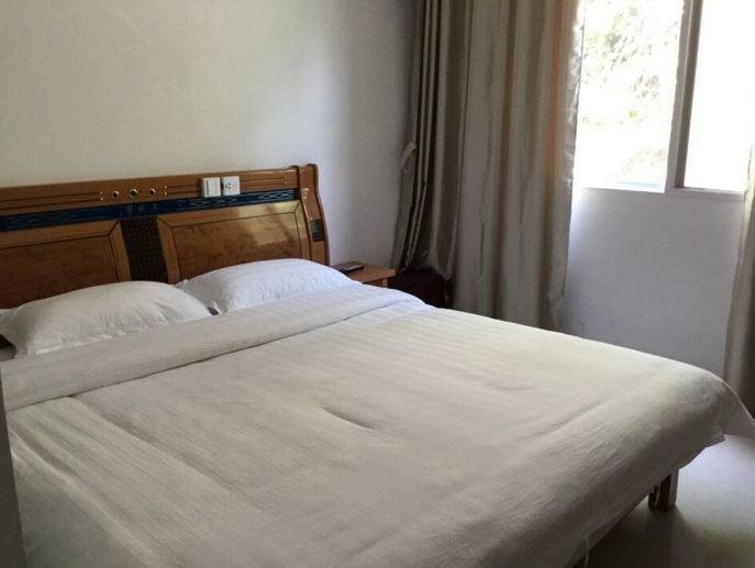 Луань: Hongxiang Express Hotel