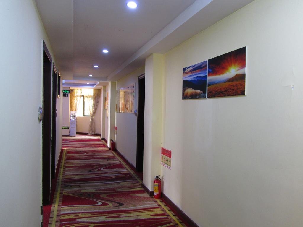 Чжуншань: Jinpeng Business Hotel