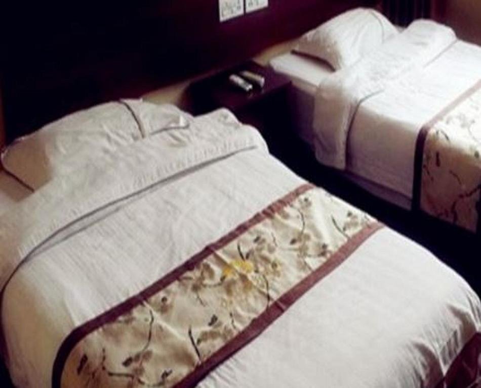 Фуян: Fuyang Funan Yixuan Business Hotel