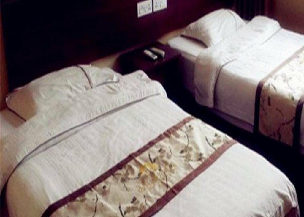 Фуян: Fuyang Funan Yixuan Business Hotel