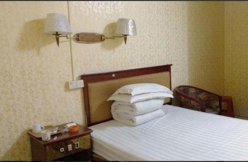 Чжуншань: Mingliang Inn