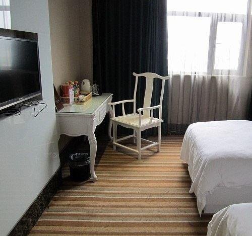 Фуян: Fuyang Jade Theme Hotel