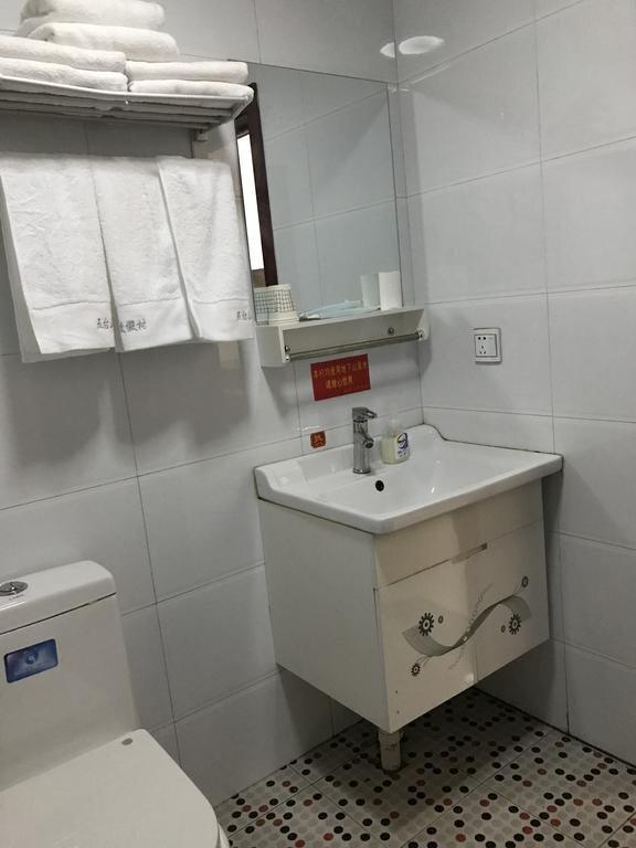 Синьчжоу: Wutaishan Holiday Inn