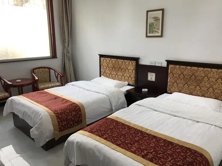Синьчжоу: Wutaishan Holiday Inn