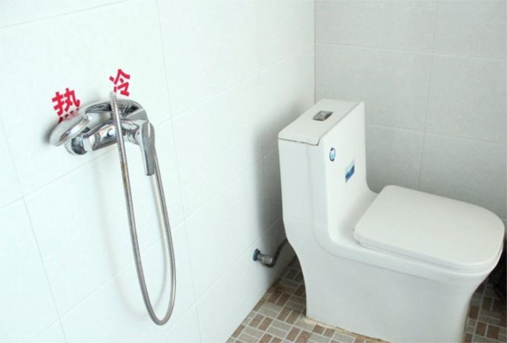 Аньцин: Anqing Meiyi Express Hotel