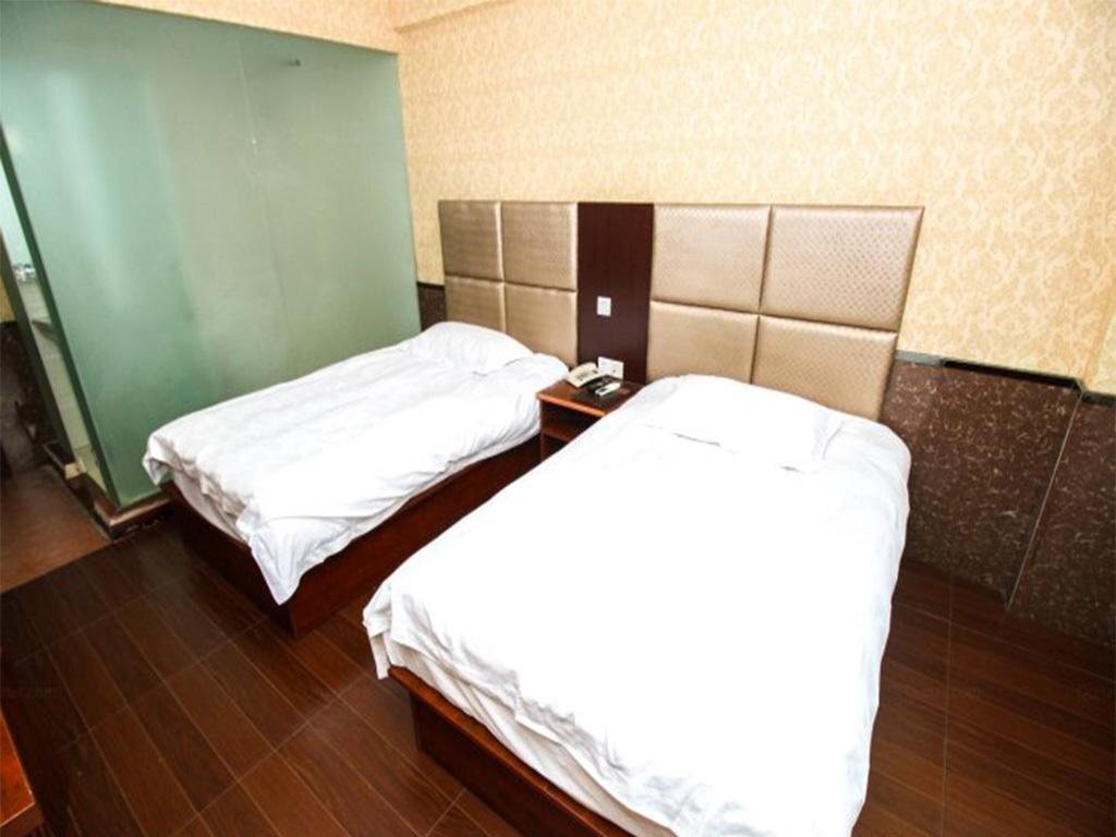 Аньцин: Anqing Tongcheng Le 8 Express Inn