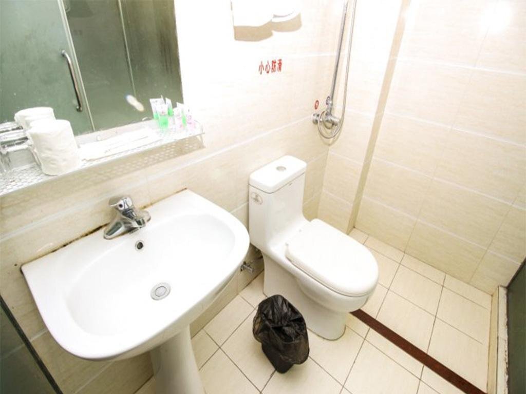 Аньцин: Anqing Tongcheng Le 8 Express Inn