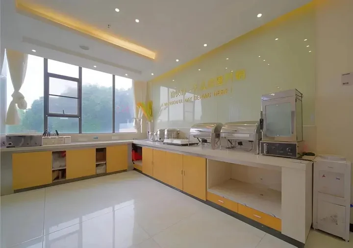Чжуншань: City Comfort Inn Zhongshan City Zhongshangang Avenue