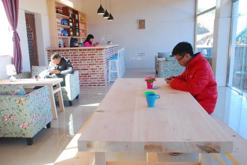Wind's Guesthouse of Lugu Hu — фото 2