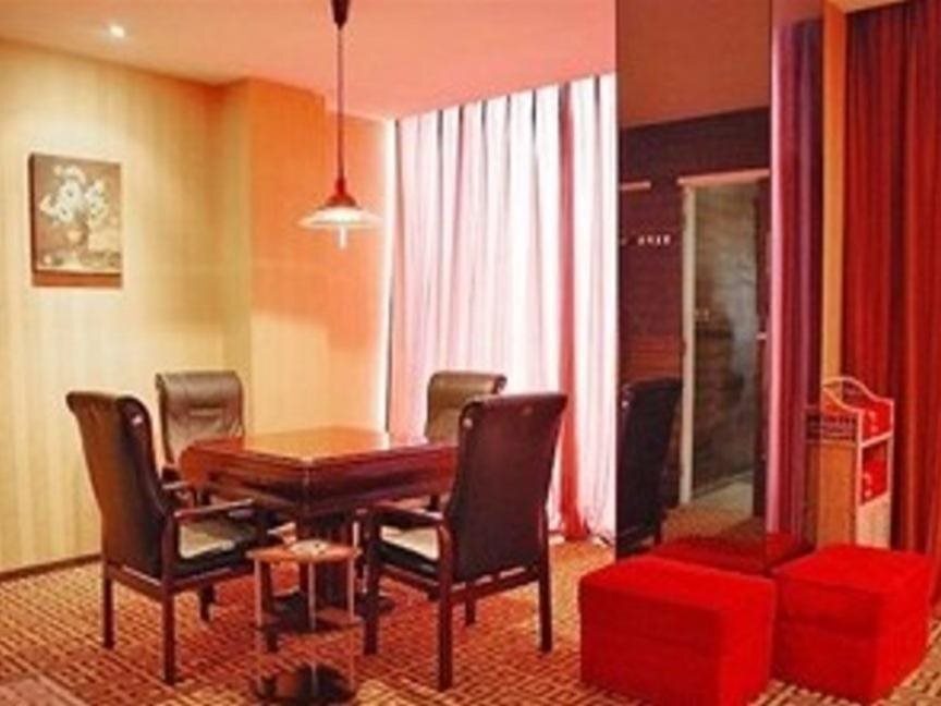 Чжуншань: Four Seas Hotel