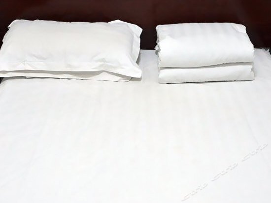 Суцянь: Sihong Futai Business Inn