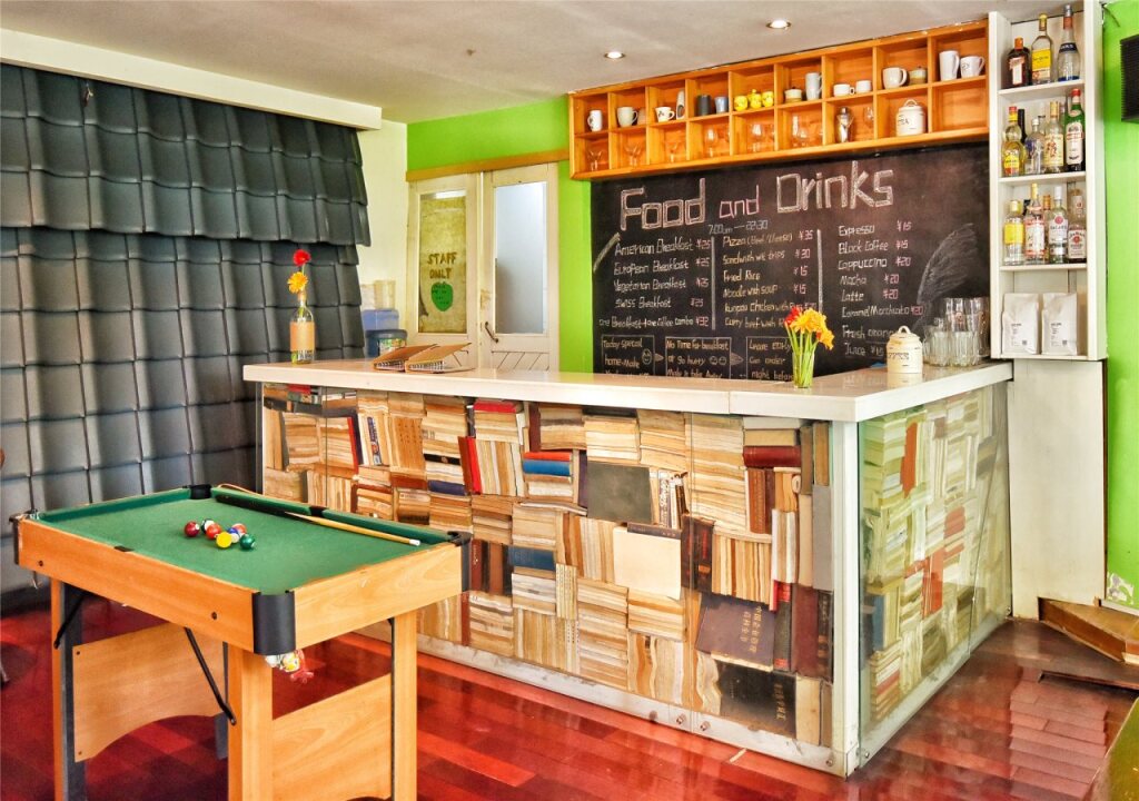 Гуйлинь: Guilin La Flowers Hostel