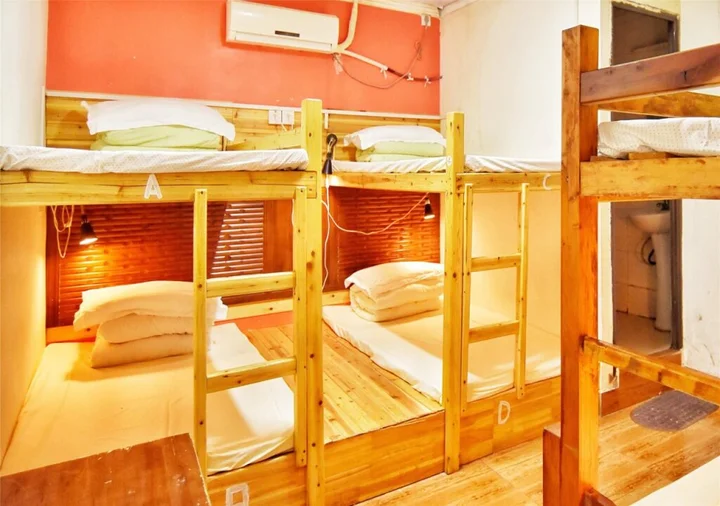 Гуйлинь: Guilin La Flowers Hostel