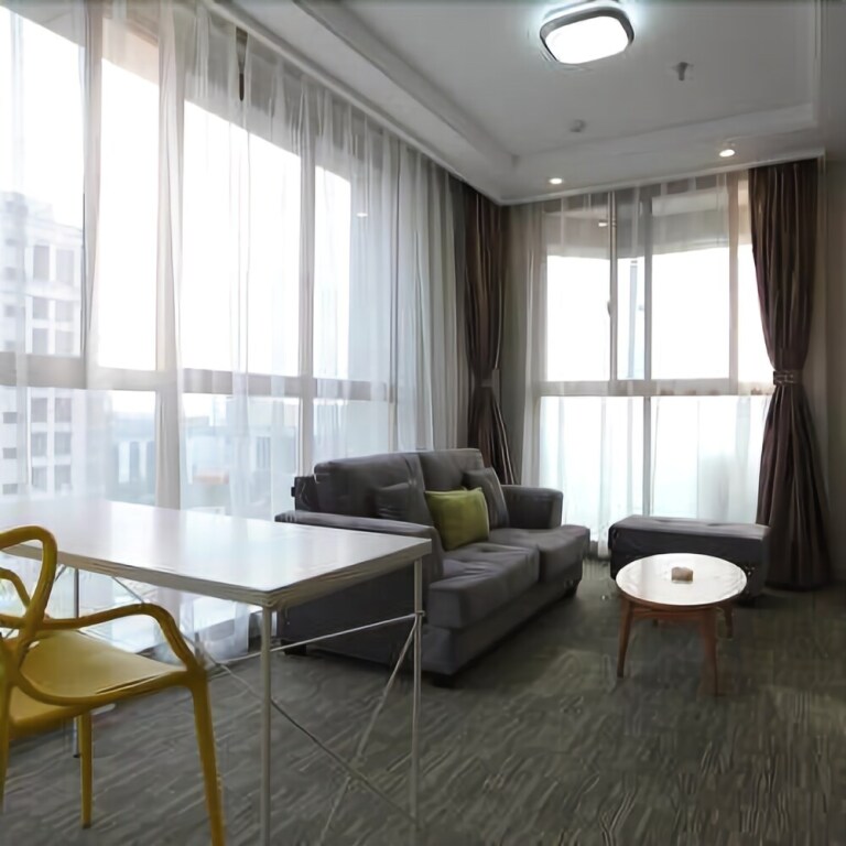 Цзясинь: Haining Ruiqi Hotel