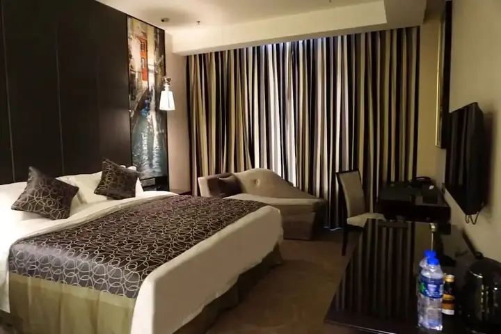 Даньдун: Venice Jianguo Hotel Dandong
