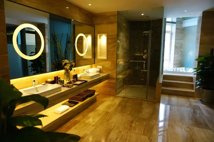 Даньдун: Venice Jianguo Hotel Dandong