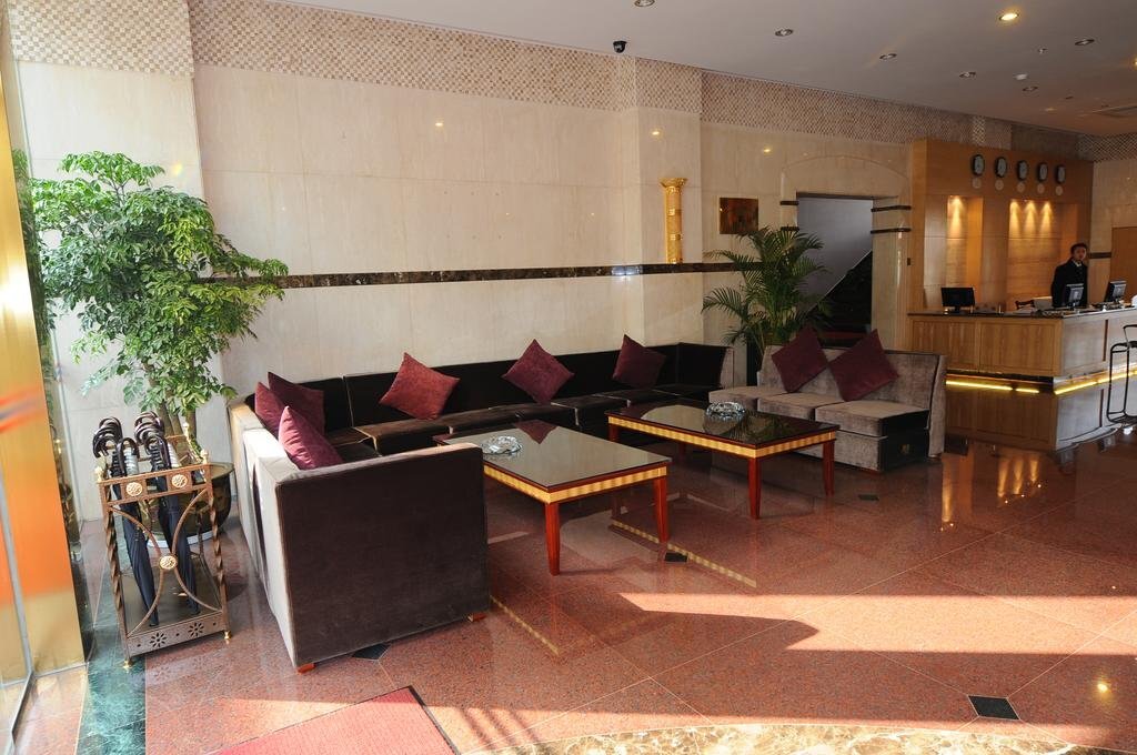 Цюйцзин: Qujing Municipal People's Congress Training Center Guesthouse