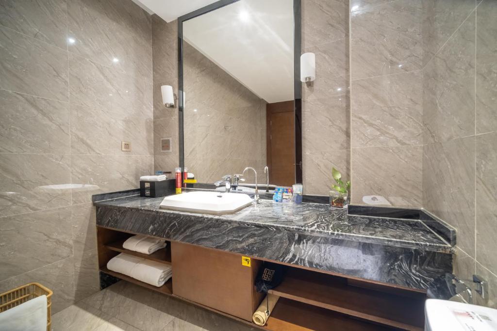 Чжуншань: Relteem Hotel