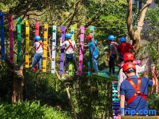 Джиангме: Azure Bay Resort